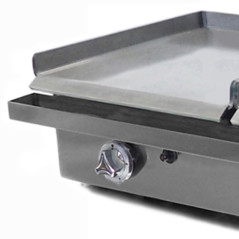 Planchas professionnelles 120 avec différentes zones de cuisson au gaz