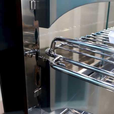 Exhibiting hot cabinet