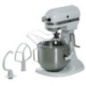 Batteur professionnel KitchenAid 5KPM5EWH blanc avec accessoires, 4,83 litres, pour la pâtisserie et la boulangerie.