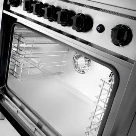 Cuina industrial amb 5 fogons a gas i forn de convecció