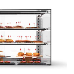Vitrines de table avec 2 étagères et une grande vision