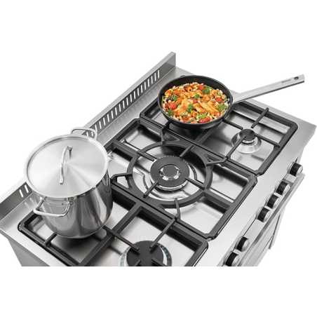 Cuisine professionnelle à gaz avec four électrique 5 plaques