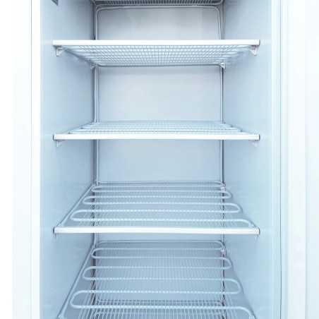 MBH - Equipo frío industrial congelador vertical. Optimiza almacenamiento congelados hostelería pro.