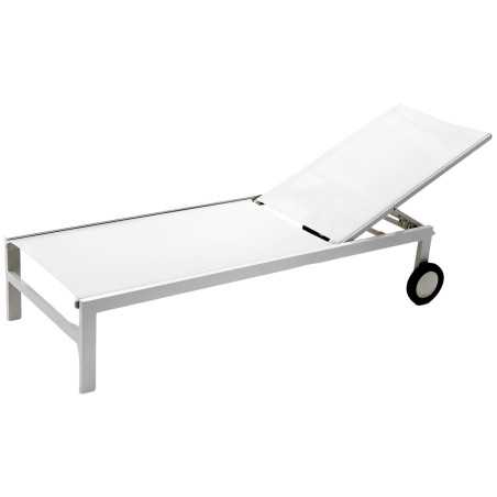 Bianca lounger for terrace and pool