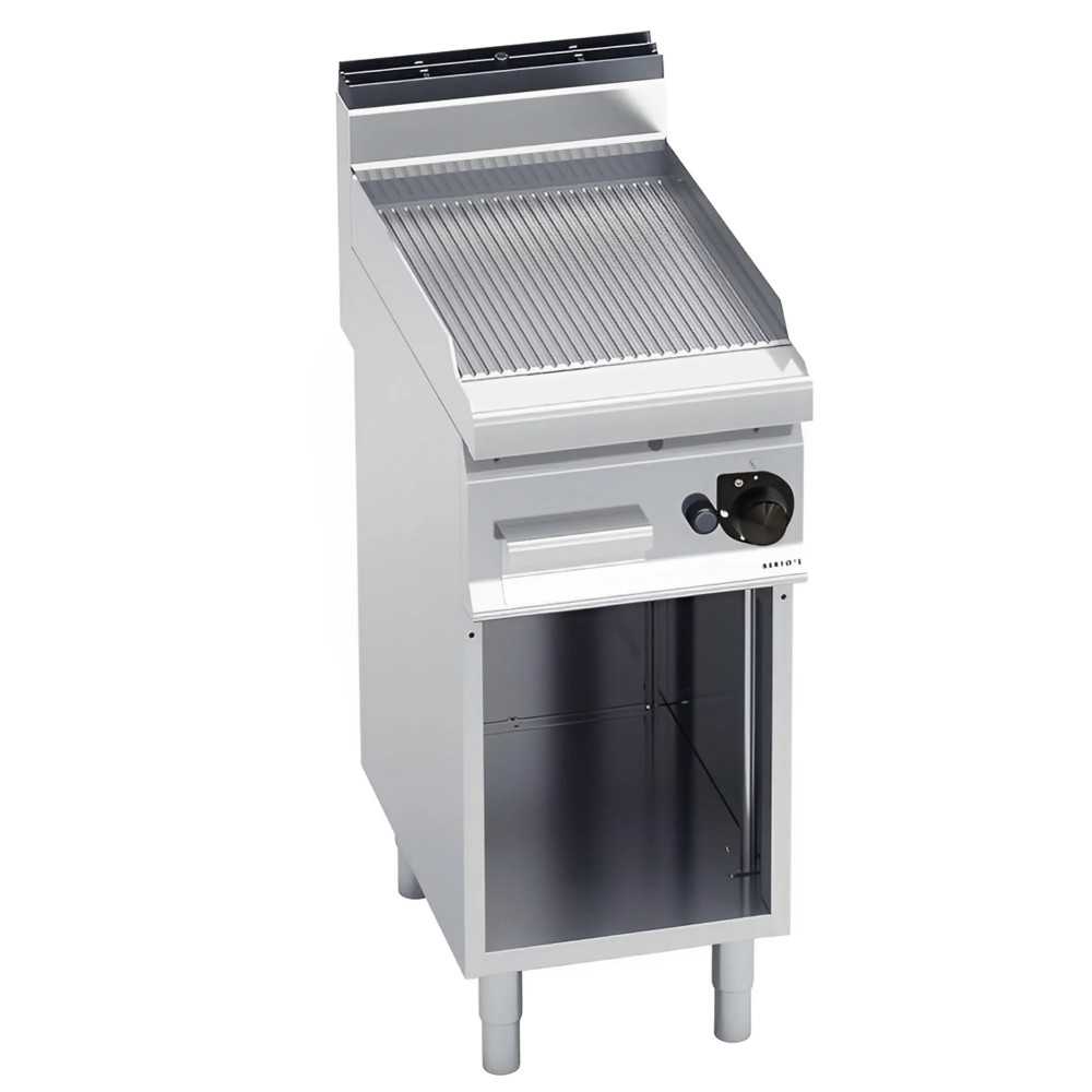 FRY TOP 400 gas cooker in MACROS 700 rectified steel with cabinet