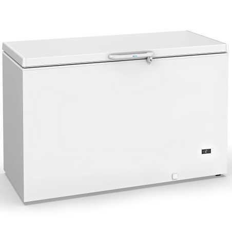 Commercial chest freezer, 643 liters and 157 cm