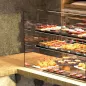Vitrinas de sobremesa de 60 cm con 2 estantes y gran visión Vitrinas de sobremesa de 60 cm con 2 estantes y gran visión