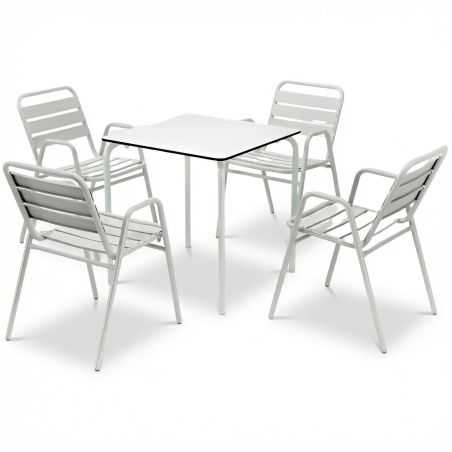 Table de terrasse blanche empilable 70x70 cm d'exposition