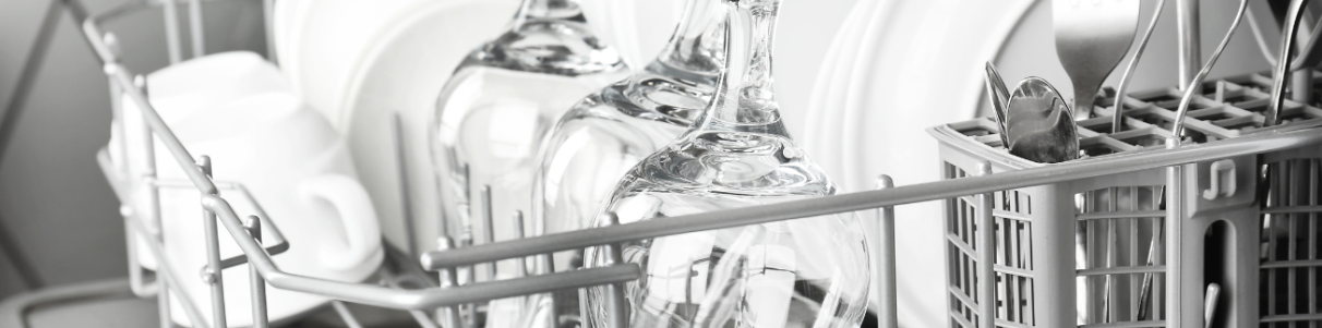 Cómo conseguir una vajilla impecable y proteger tu inversión en maquinaria de hostelería